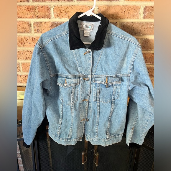 Ladies Small VINTAGE RARE Vision I light denim jean jacket w black velvet collar - Picture 1 of 6